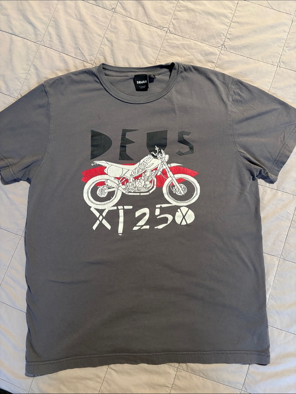 DEUS Ex Machina Men's Gray XT250 Motorcycle Tee